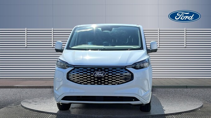 Ford Transit Custom E-320 L1 Rwd 100kW 71kWh H1 Van Limited Auto - Image 3